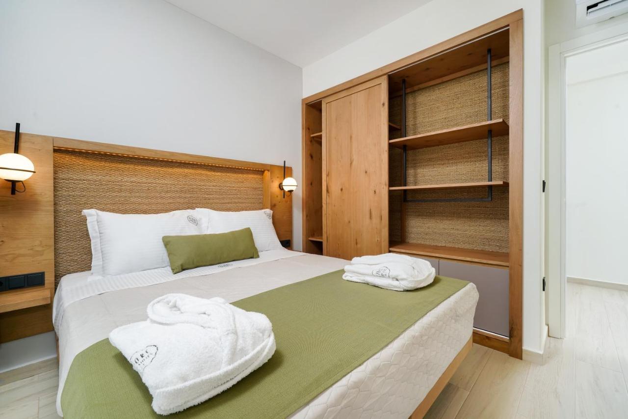 Azzure Luxury Suites Potos Exteriör bild