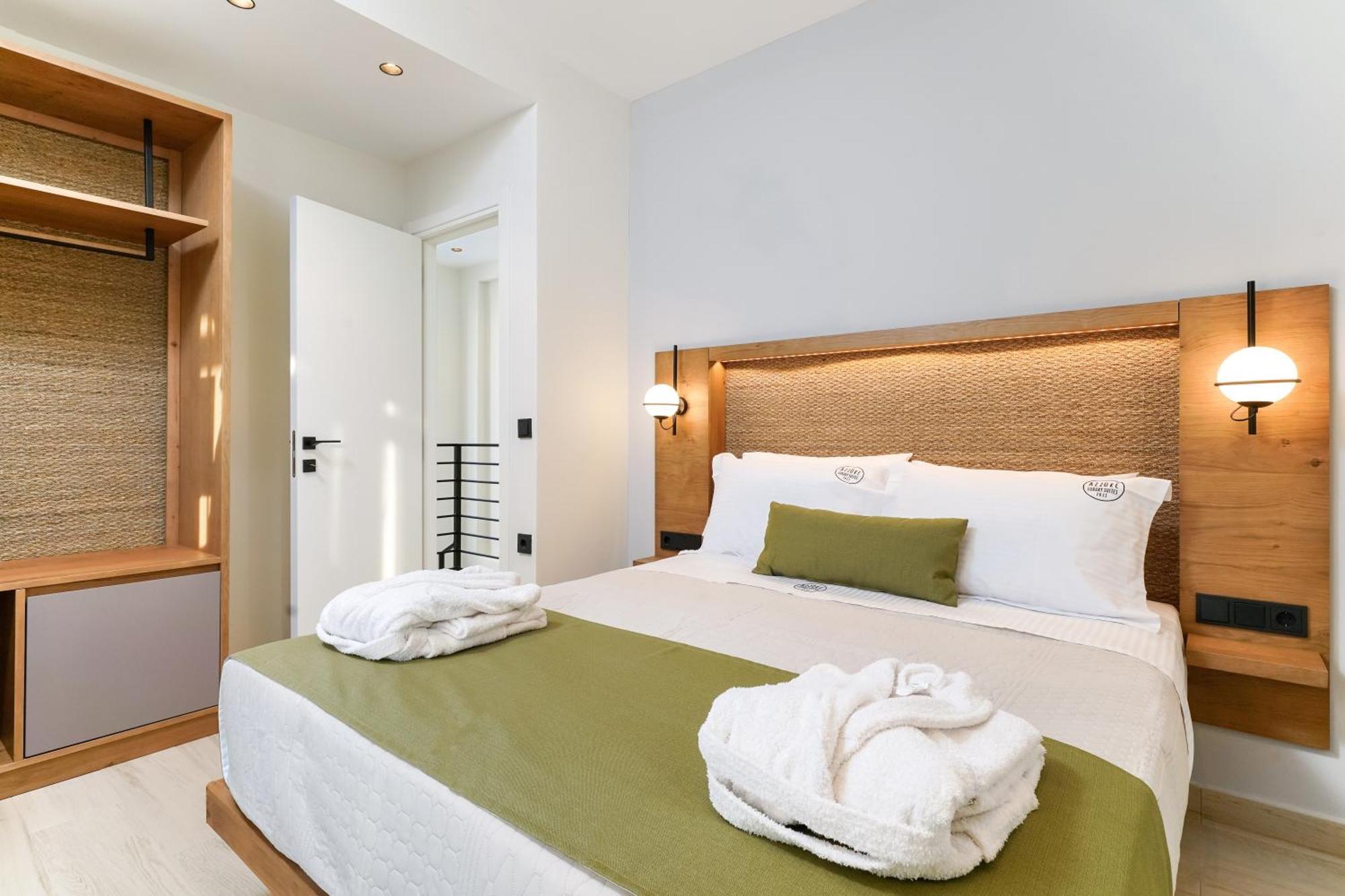 Azzure Luxury Suites Potos Exteriör bild