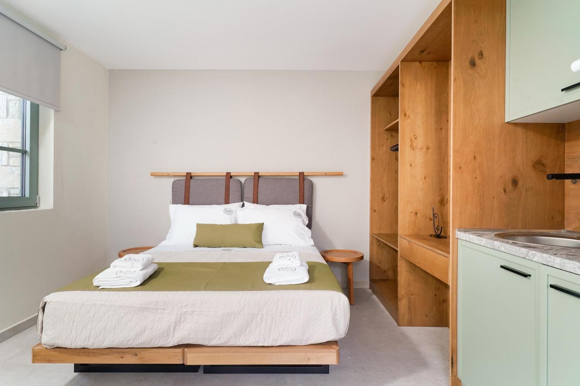 Azzure Luxury Suites Potos Exteriör bild